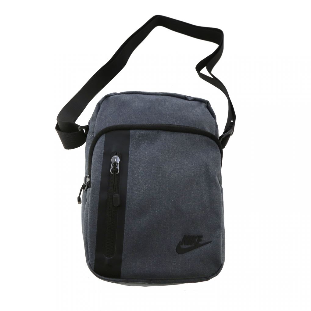 Nike Core Small Items 3.0 Bag HeavenOfBrands all about sports