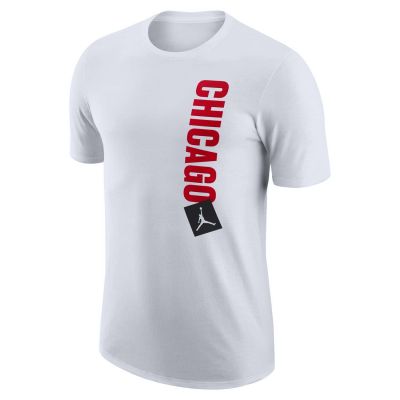 Nike Chicago Bulls Essential Statement Edition T-Shirt M